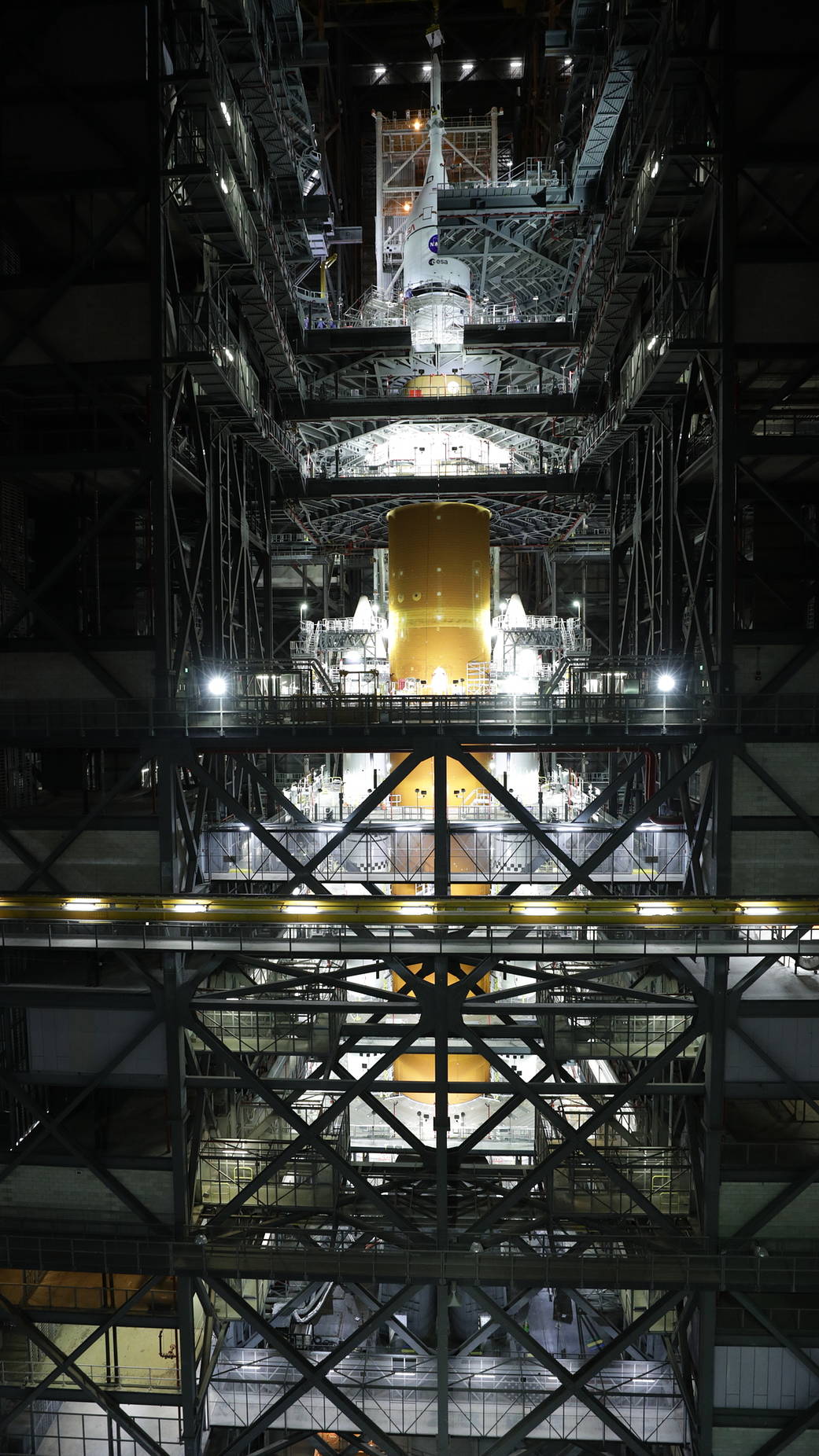 NASA completes stacking for Artemis I mission