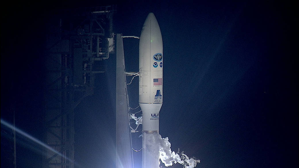 Close up view of GOES-R payload atop the Atlas V rocket.