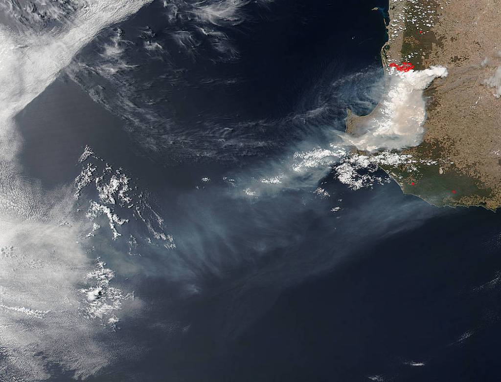 Parts of SW Australia Under Bushfire Emergency Warning Alert