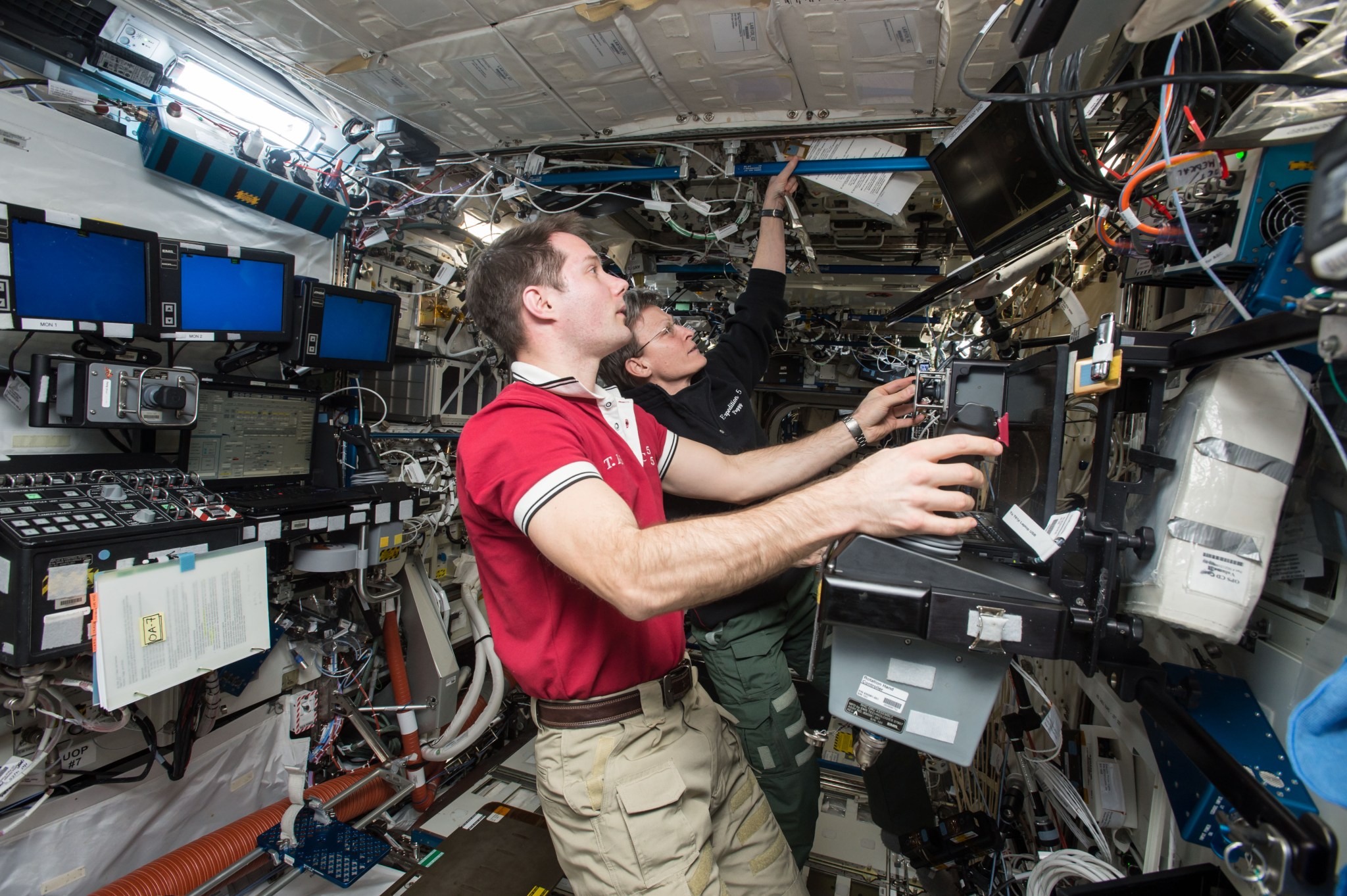 Astronaut Thomas Pesquet completes the Robotic On-Board Trainer