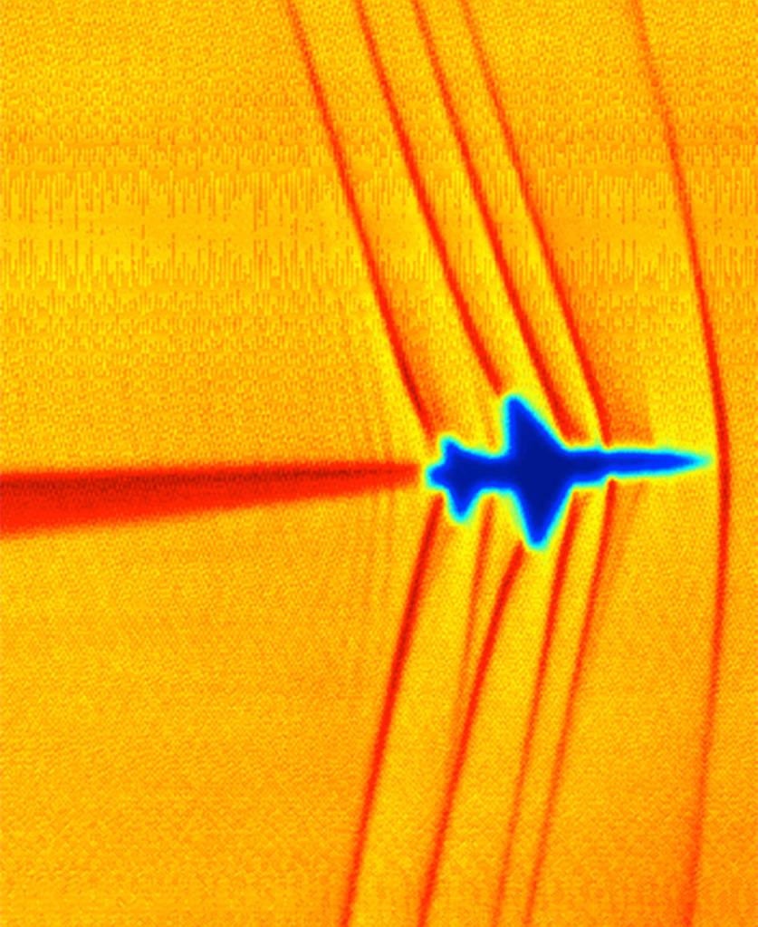 Schlieren Image uses Sun’s Edge as a Light Source