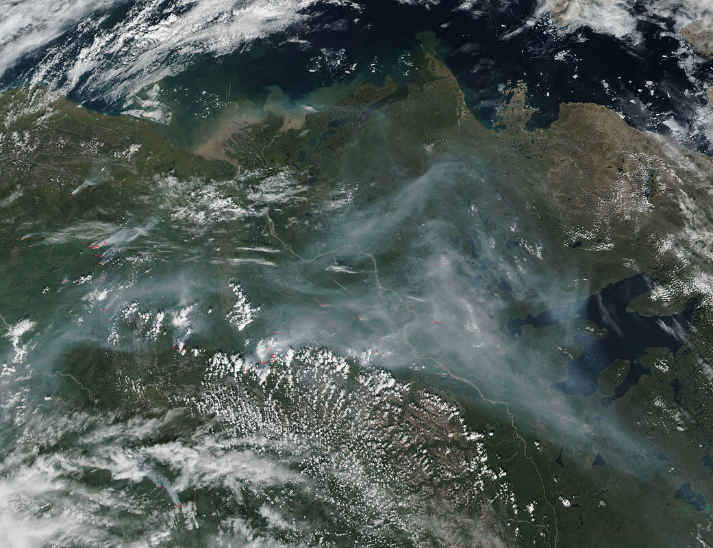satellite image of Canadian fires
