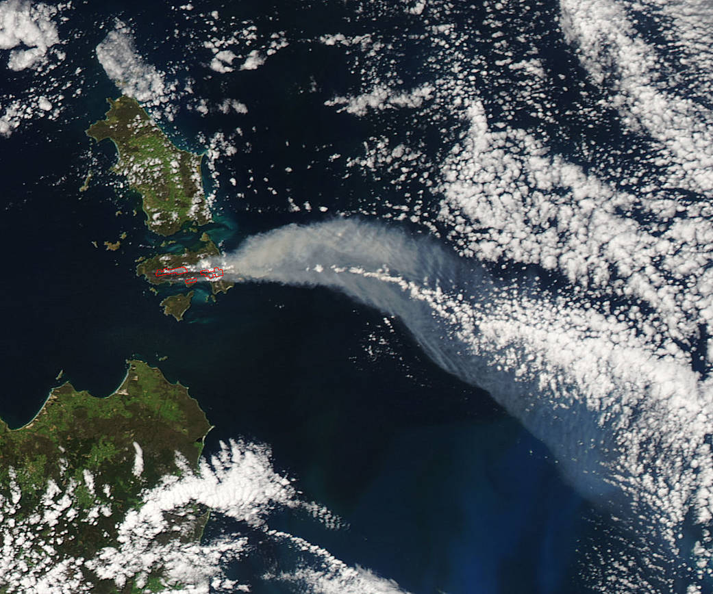 satellite image of fires near Thunder and Lightning Bay, Cape Barren Island, Australia