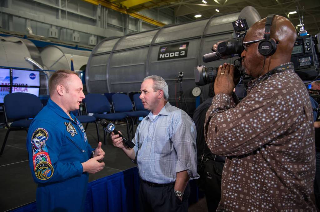 Astronaut Fincke Discusses CCP