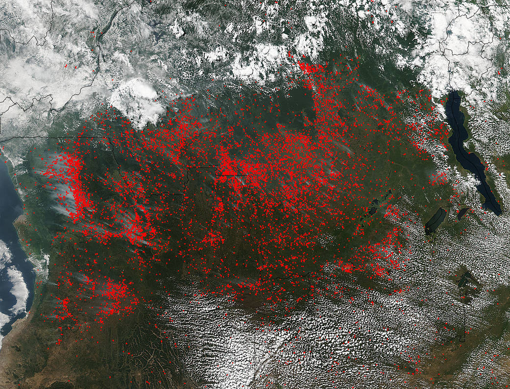 Central Africa blanketed by agricultural fires