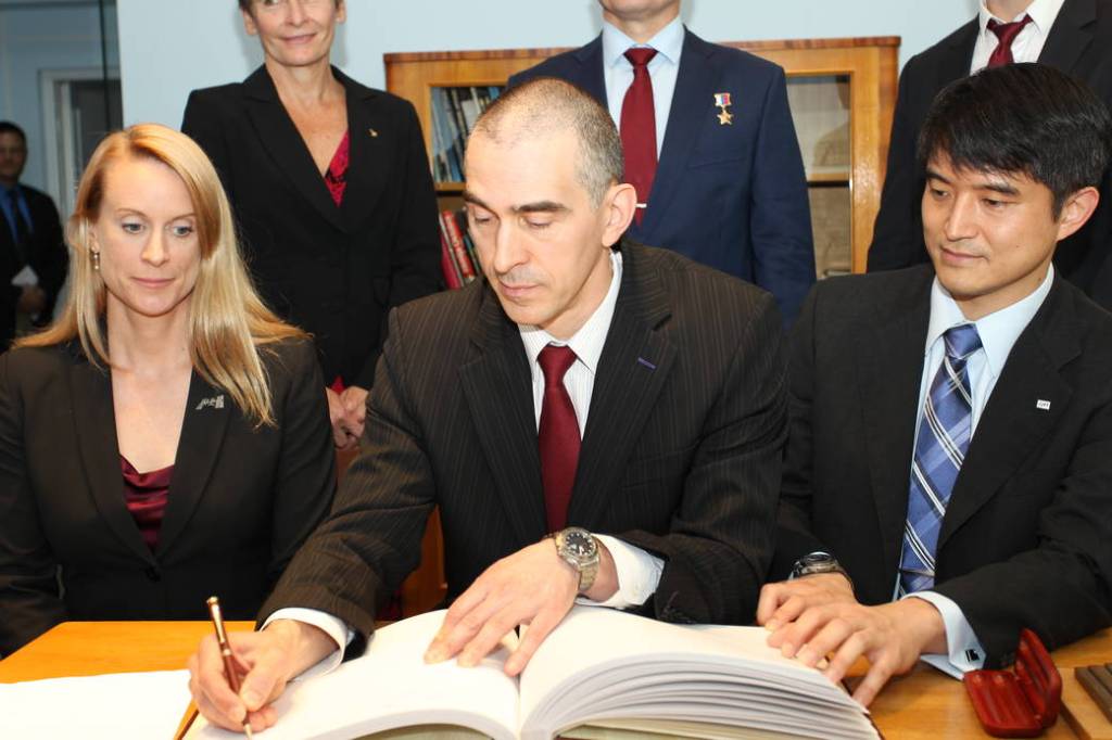 Expedition 48-49 Crew Members in Star City, Russia