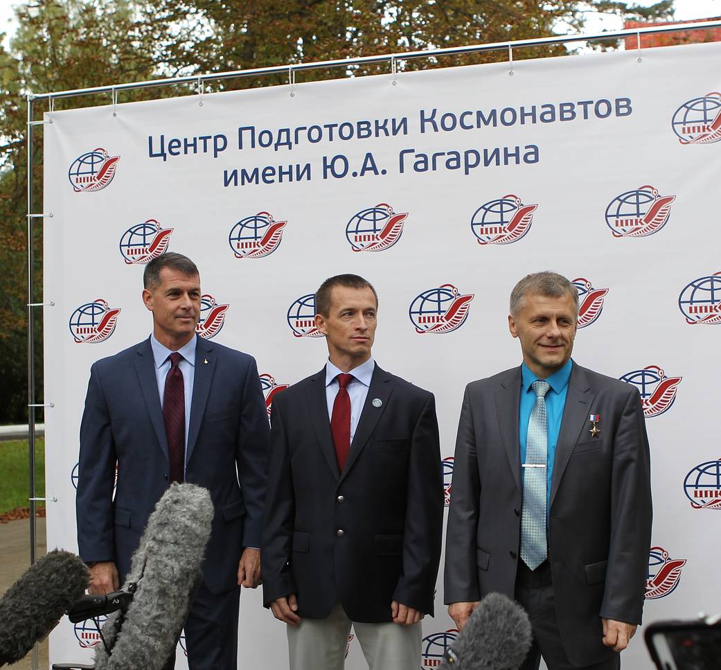 Expedition 49-50 Crew Members in Star City, Russia