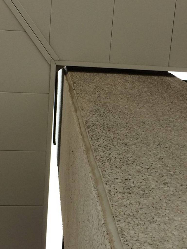 Building 45 – Clearance Between New Covered Walkway and Original PEAF Column