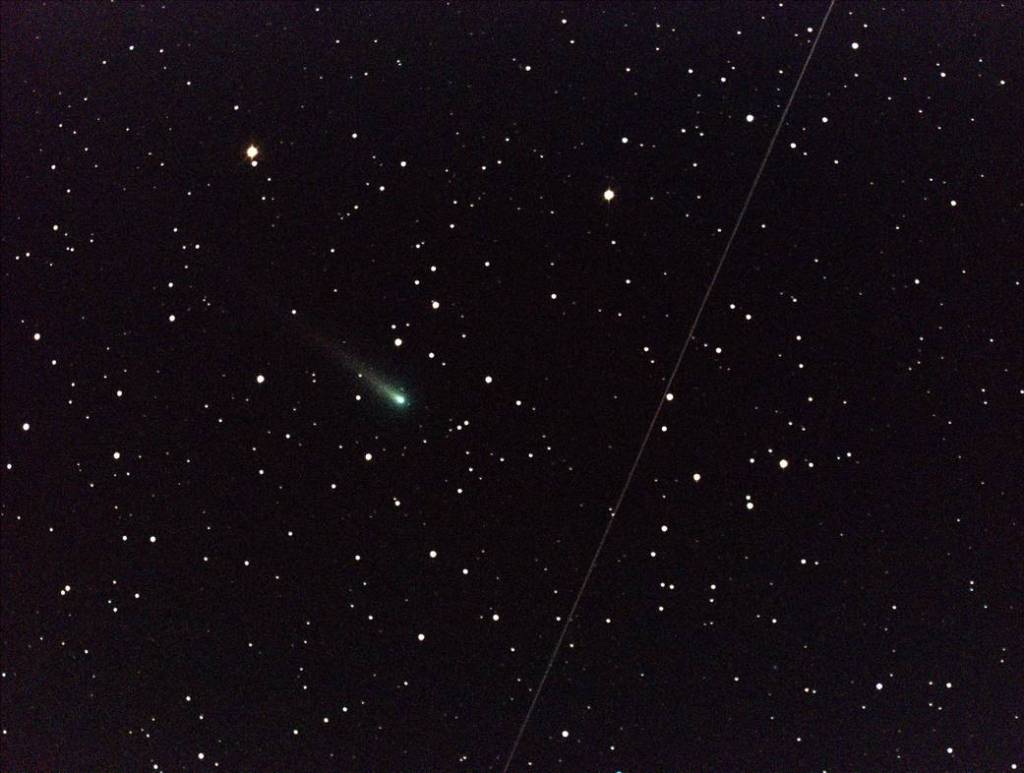 Comet Ison Roars Through Leo