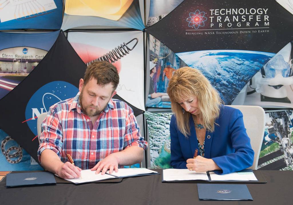 Commercial Agreement Signing