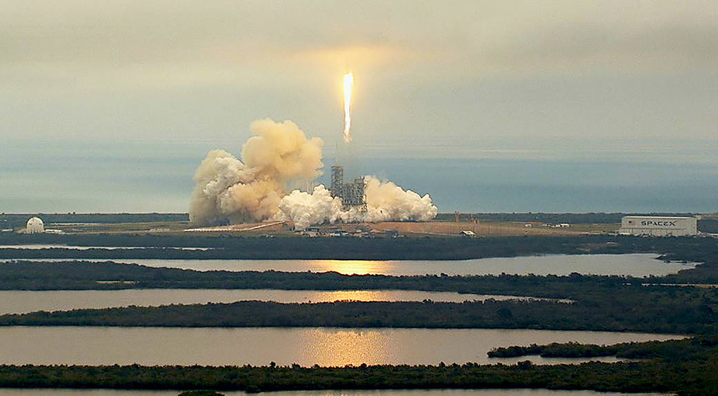 Falcon 9 Two-stage Launch Vehicle