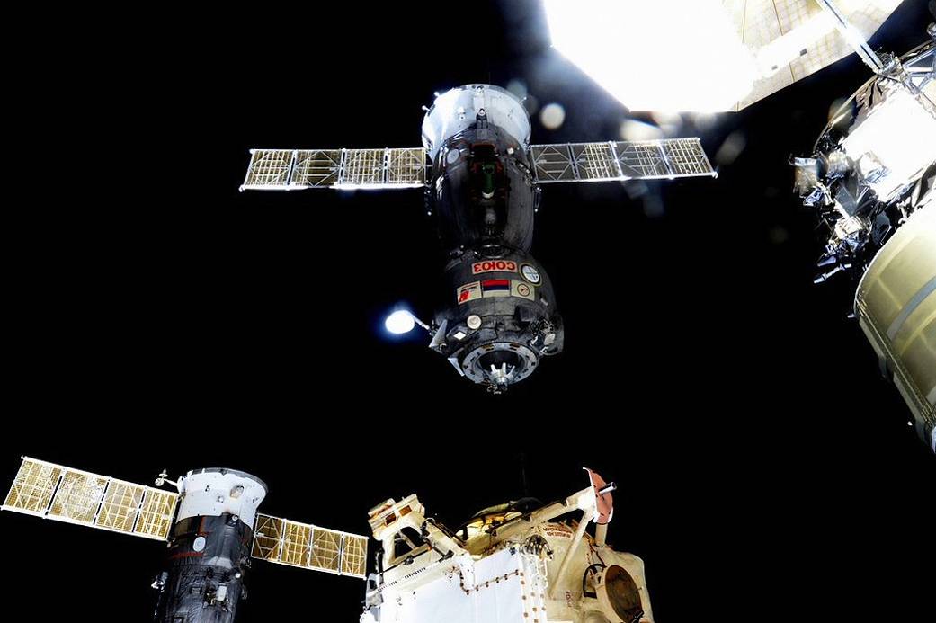 Expedition 45 departs the International Space Station in Soyuz spacecraft