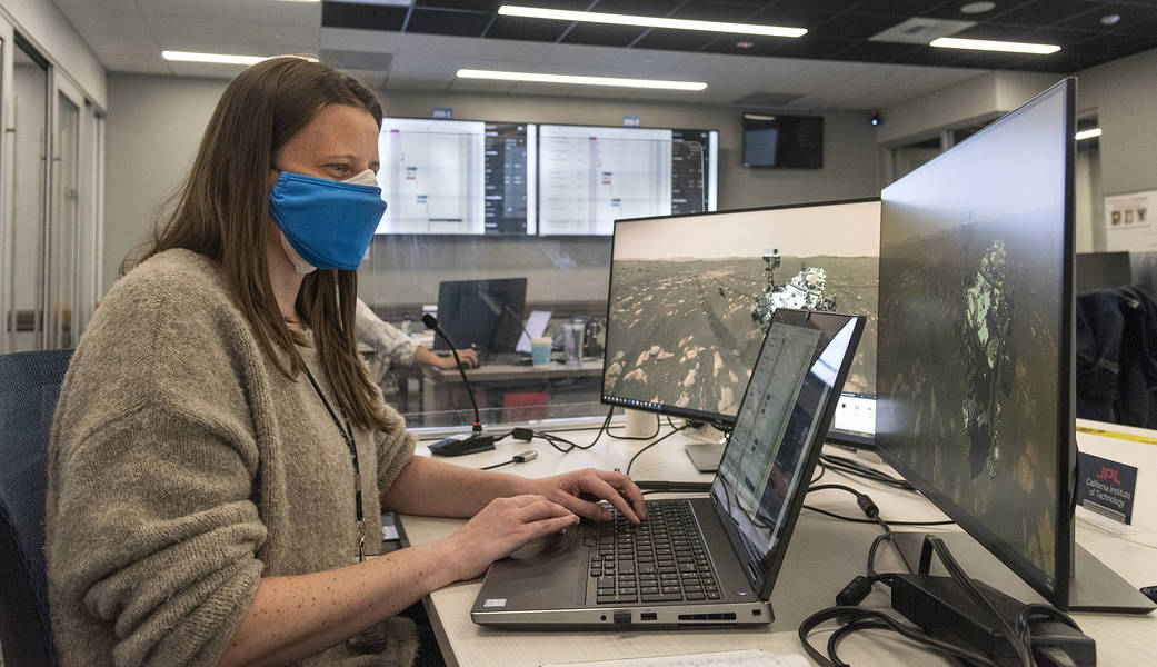 Andrea Connell, software engineer at NASA’s Jet Propulsion Laboratory in Southern California, works with the Component-based Campaign Planning, Implementation, and Tactical software tool, or COCPIT, in the Mars 2020 Perseverance Tactical Planning Room.