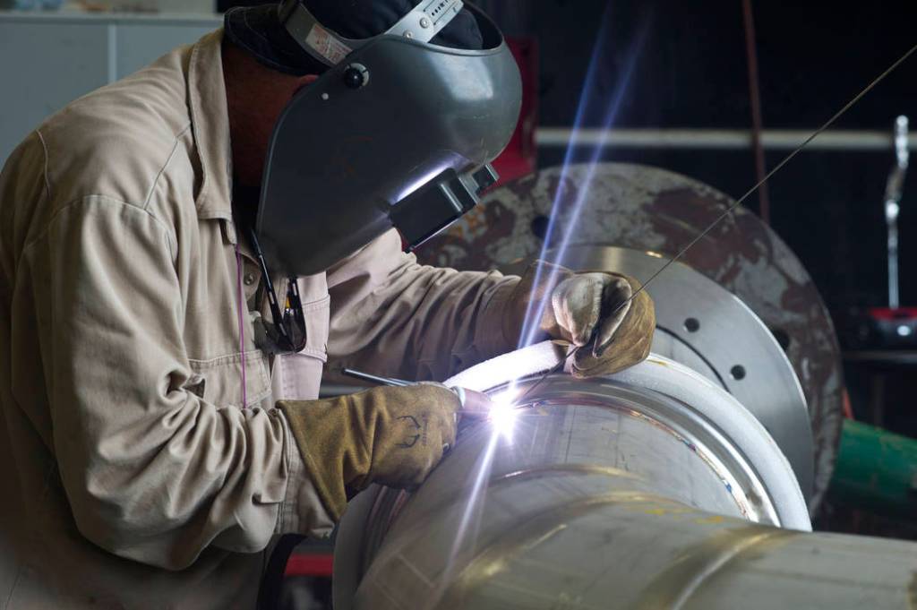 A-1 Test Stand Prepares for RS-25 Rocket Engine Testing