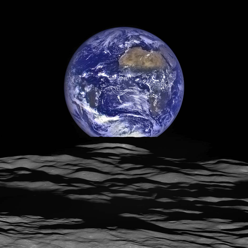 New Earthrise Image from LRO spacecraft