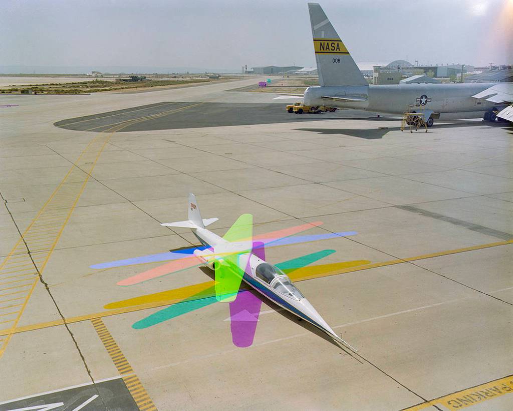 Pivot of AD-1 Wings