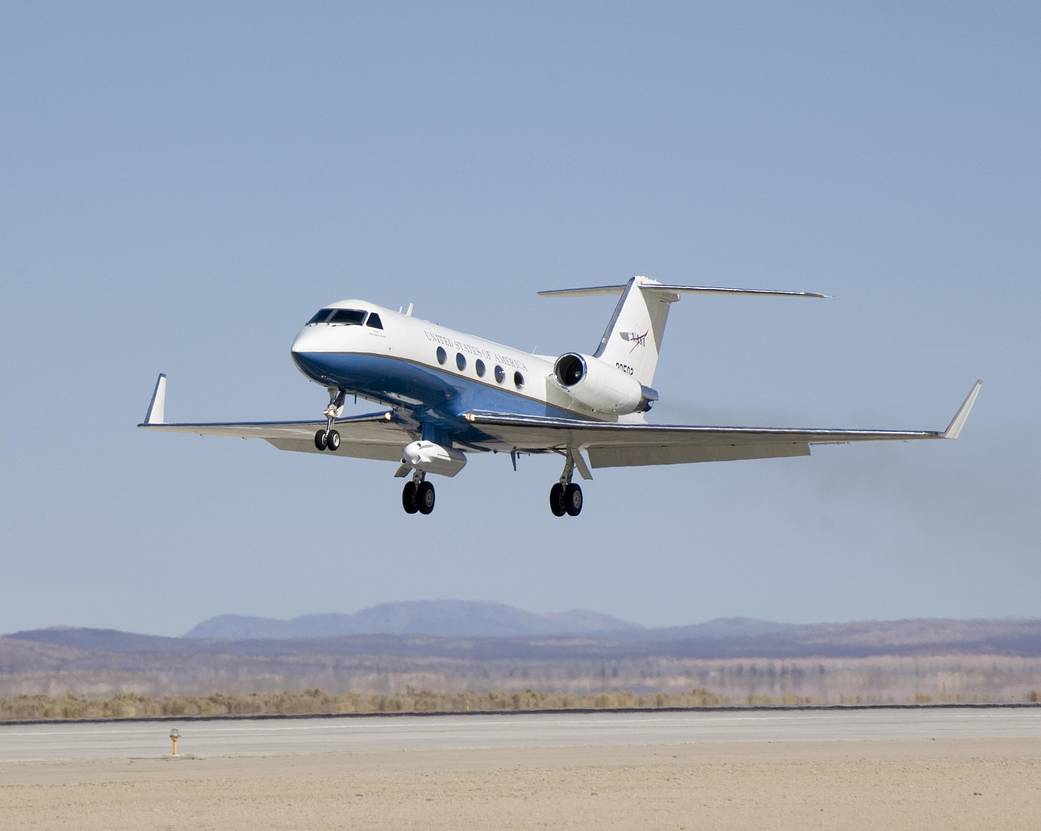 Aerodynamic Effect of the UAVSAR Pod on C-20A Tested