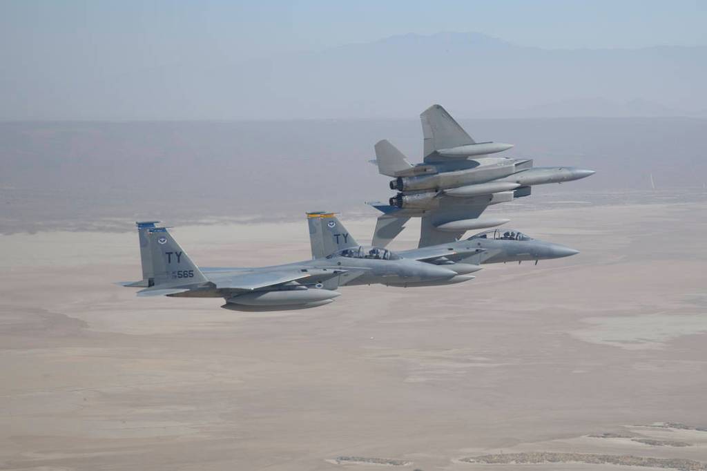 F-15D Leaves Formation; Enters the Landing Pattern at EAFB