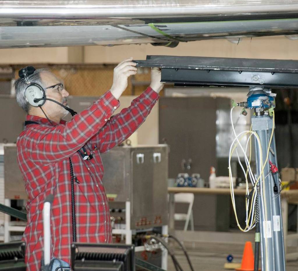 Technician Prepares G-III 804 for Loads Tests