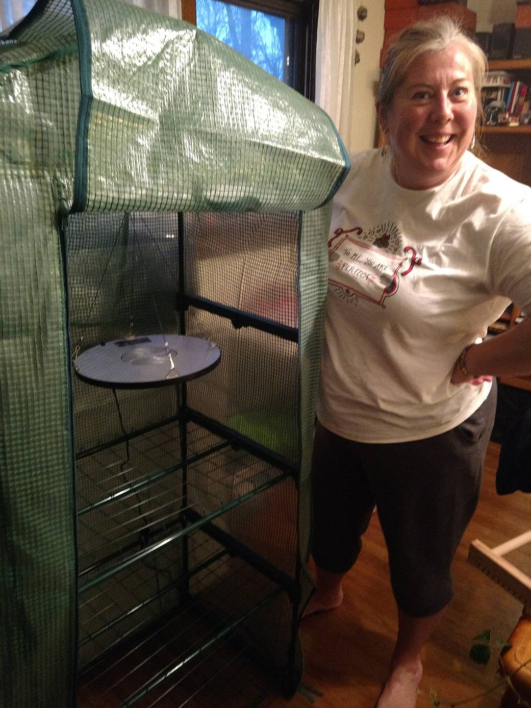 A cover for the algae growth chamber