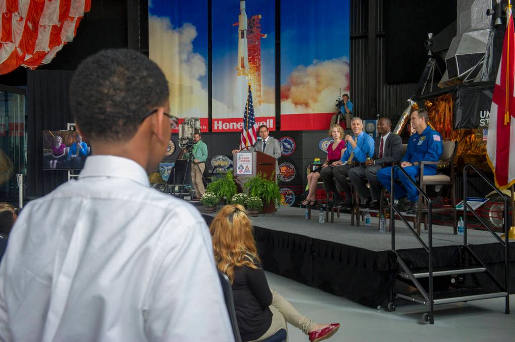 U.S. Secretary of Education Brings Back-To-School Bus Tour To Rocket City, U.S.A.