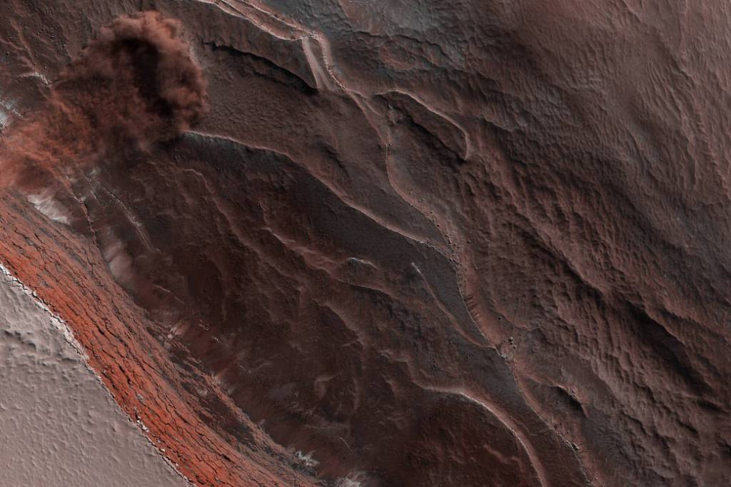 Avalanche Season on Mars