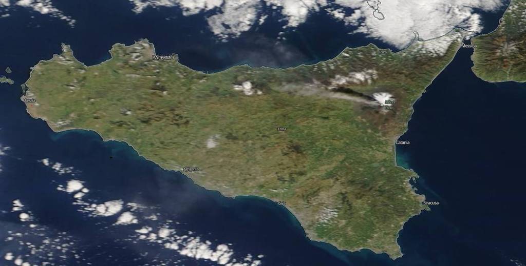 Italy’s Mt. Etna Shows Off Fire and Ice