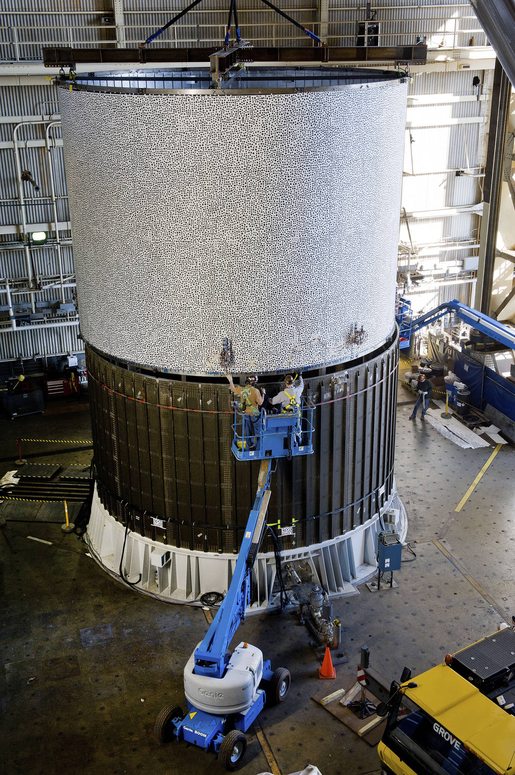 Engineers position a 27.5-foot-diameter cylinder for the first full-scale Shell Buckling and Knockdown Factor Project test.