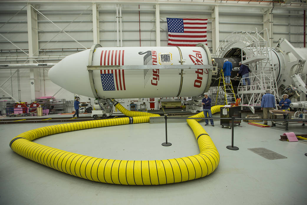 CRS-3 fairing installed