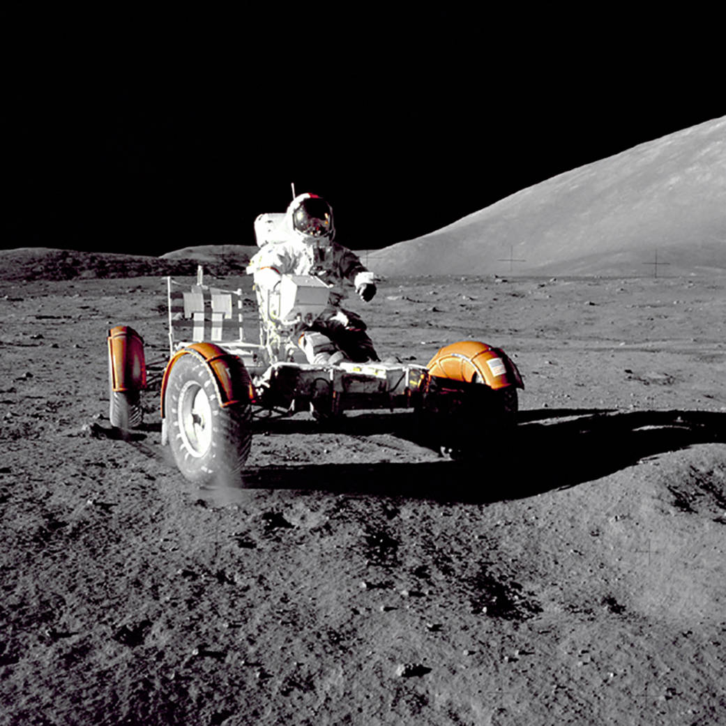 Lunar Roving Vehicle, Challenger. 
