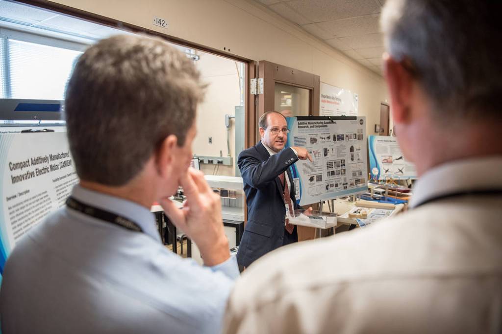 2016 Convergent Aeronautics Solutions SHOWCASE