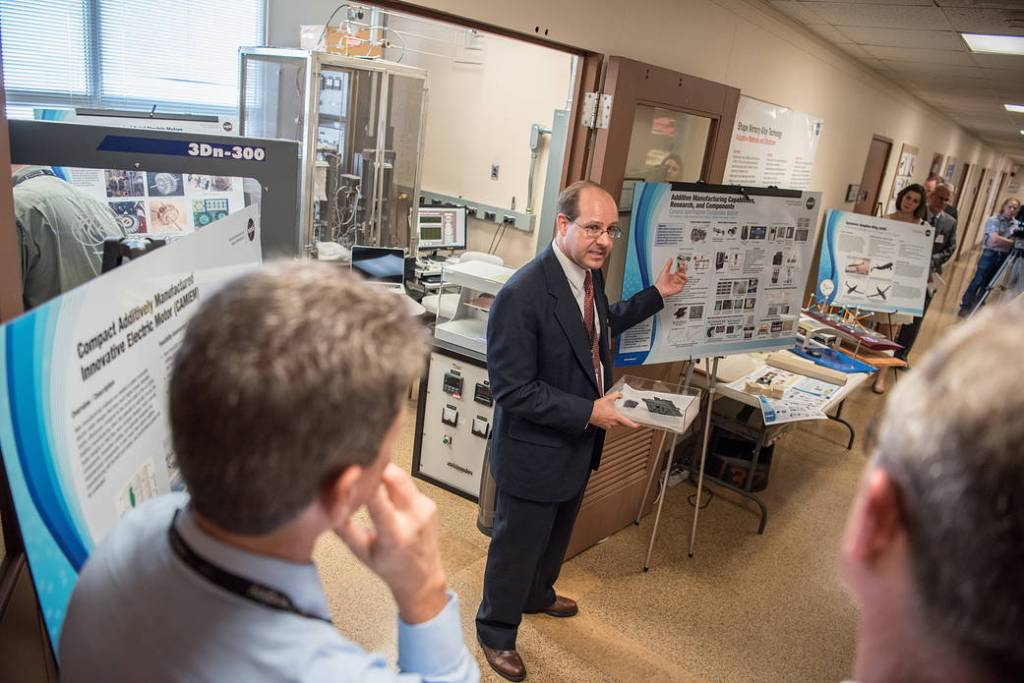 2016 Convergent Aeronautics Solutions SHOWCASE