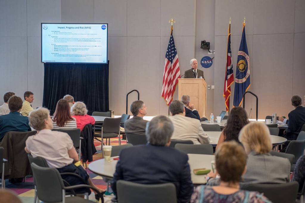 2016 Convergent Aeronautics Solutions SHOWCASE