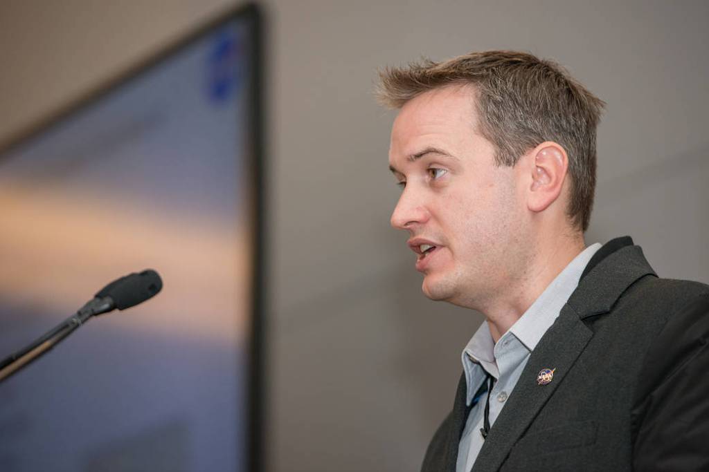 2016 Convergent Aeronautics Solutions SHOWCASE