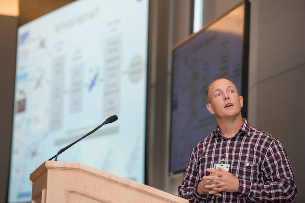 2016 Convergent Aeronautics Solutions SHOWCASE