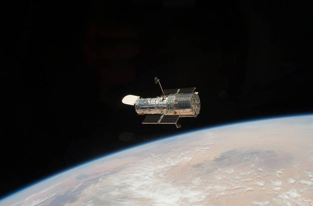 Hubble Space Telescope (HST)
