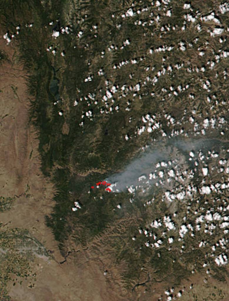 Idaho’s Pioneer Fire Heats Up