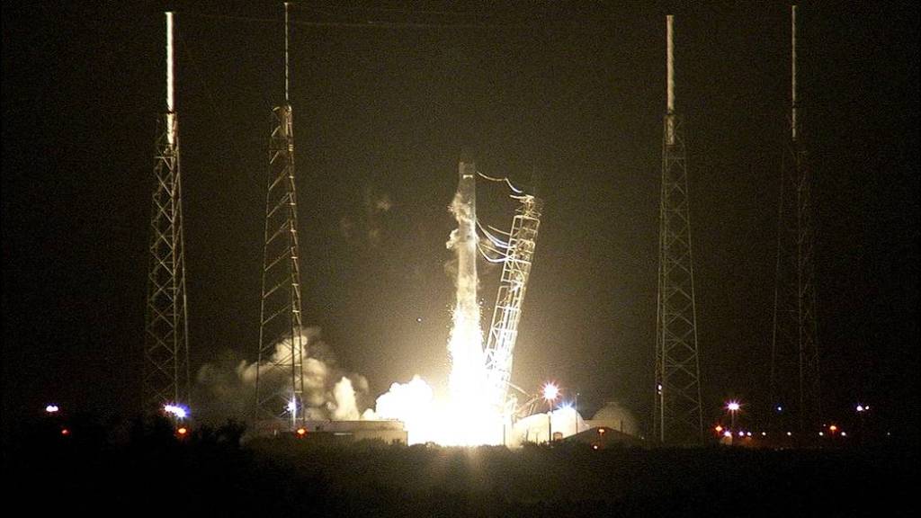 Falcon 9 Rocket Roars to Life