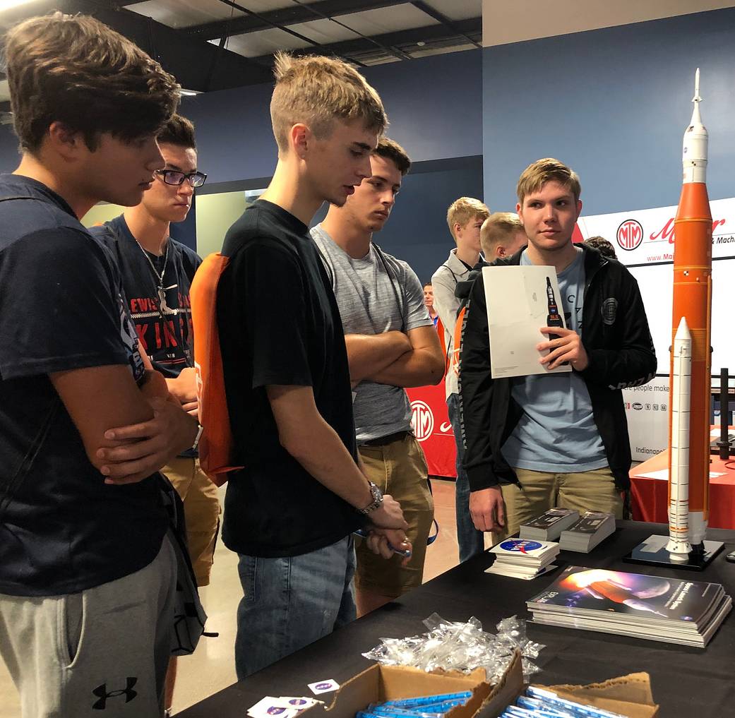 SLS Outreach. Manufacturing Days at Major Tool.