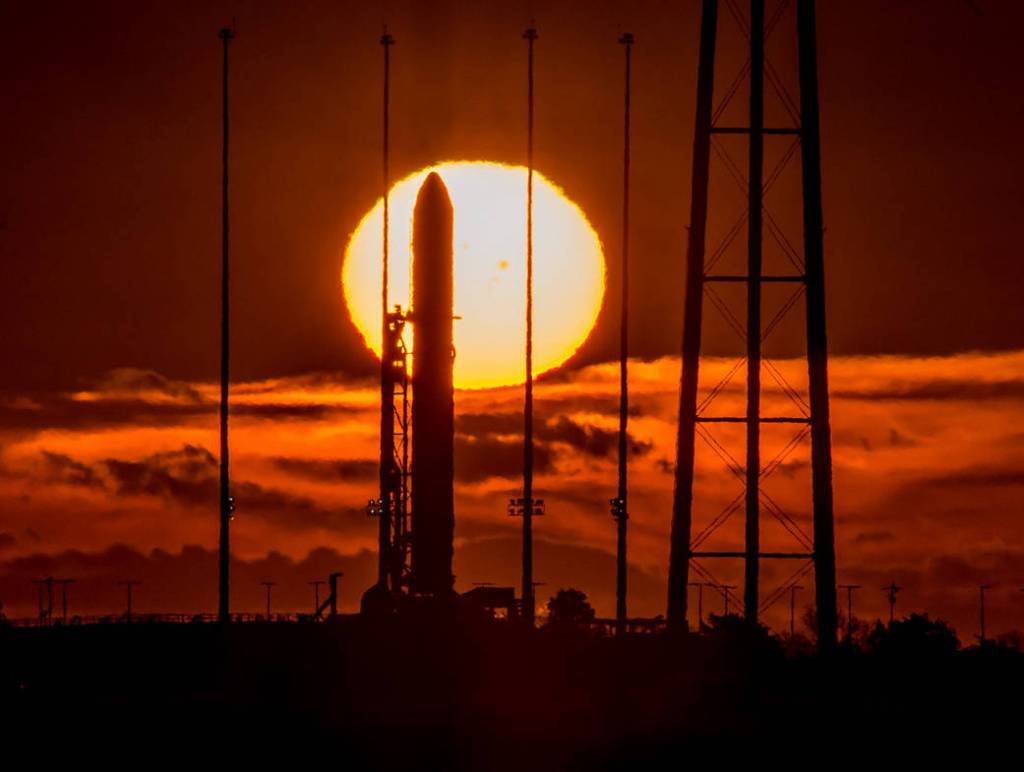 Antares and Sunspots at Sunrise