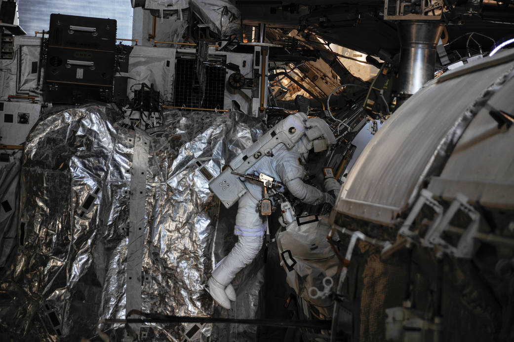 ISS036-E-020862 -- Luca Parmitano