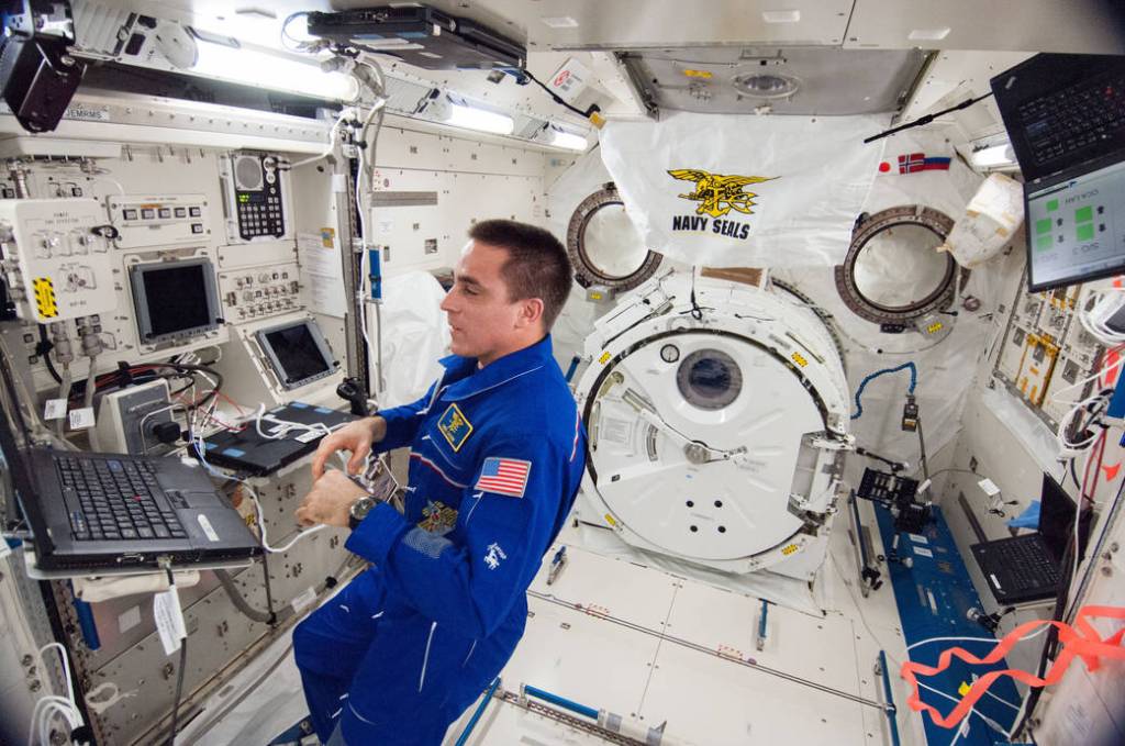 Astronaut Chris Cassidy in Kibo Lab