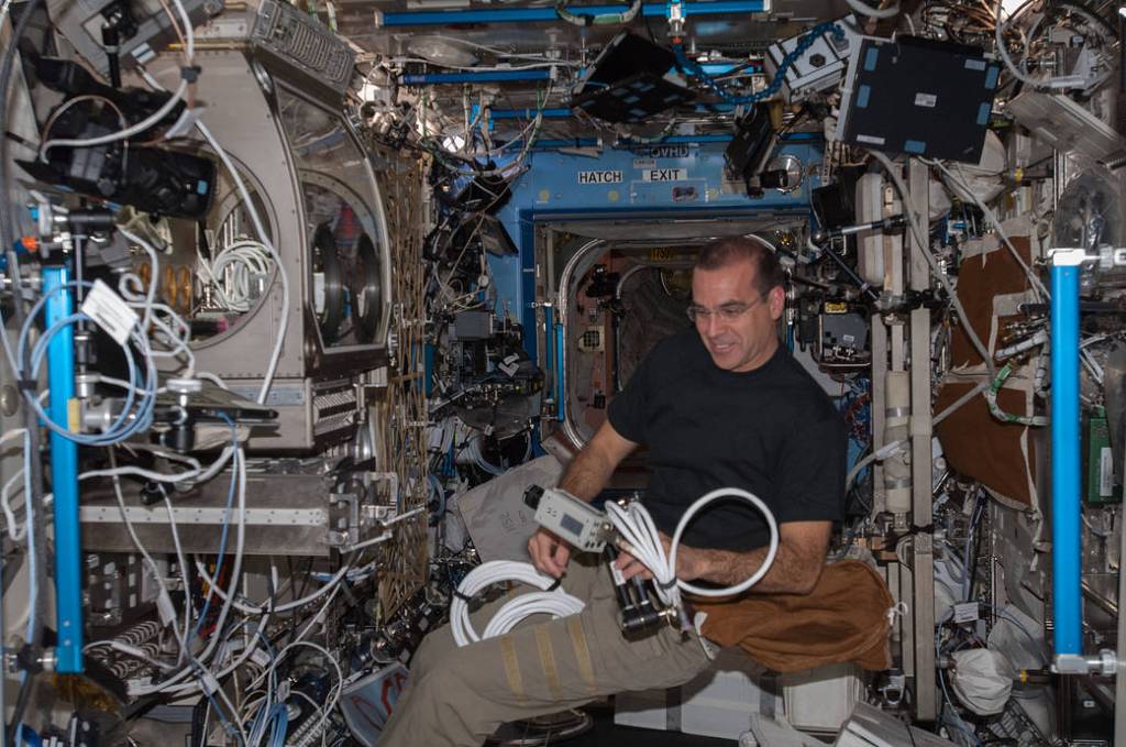 Astronaut Rick Mastracchio in Station’s Destiny Lab