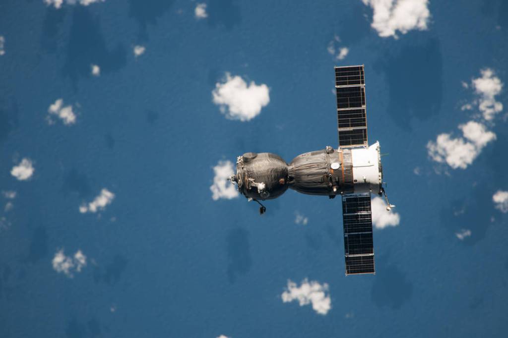 Expedition 37 Soyuz Departs