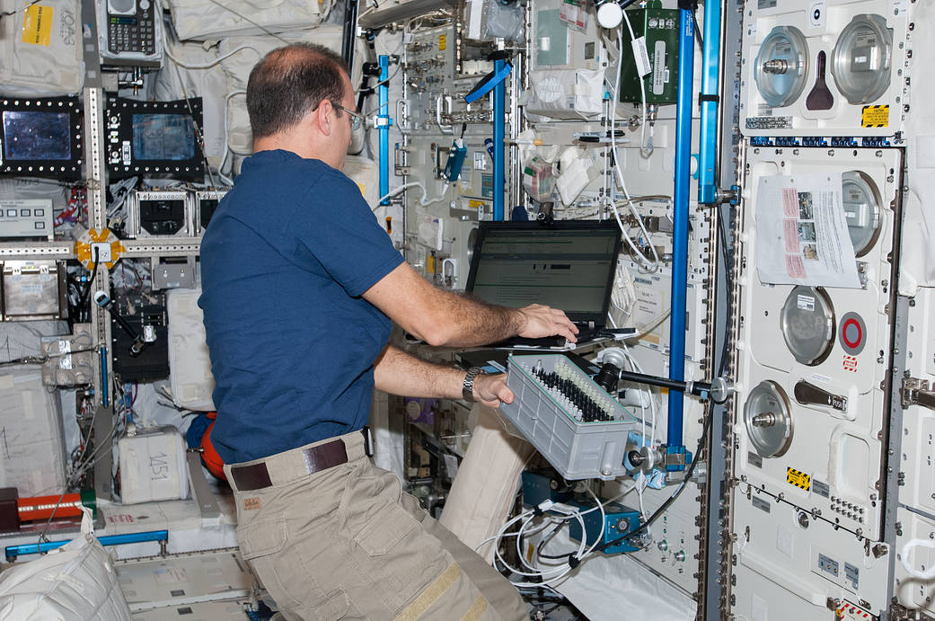 Rick Mastracchio Works in the Columbus Laboratory
