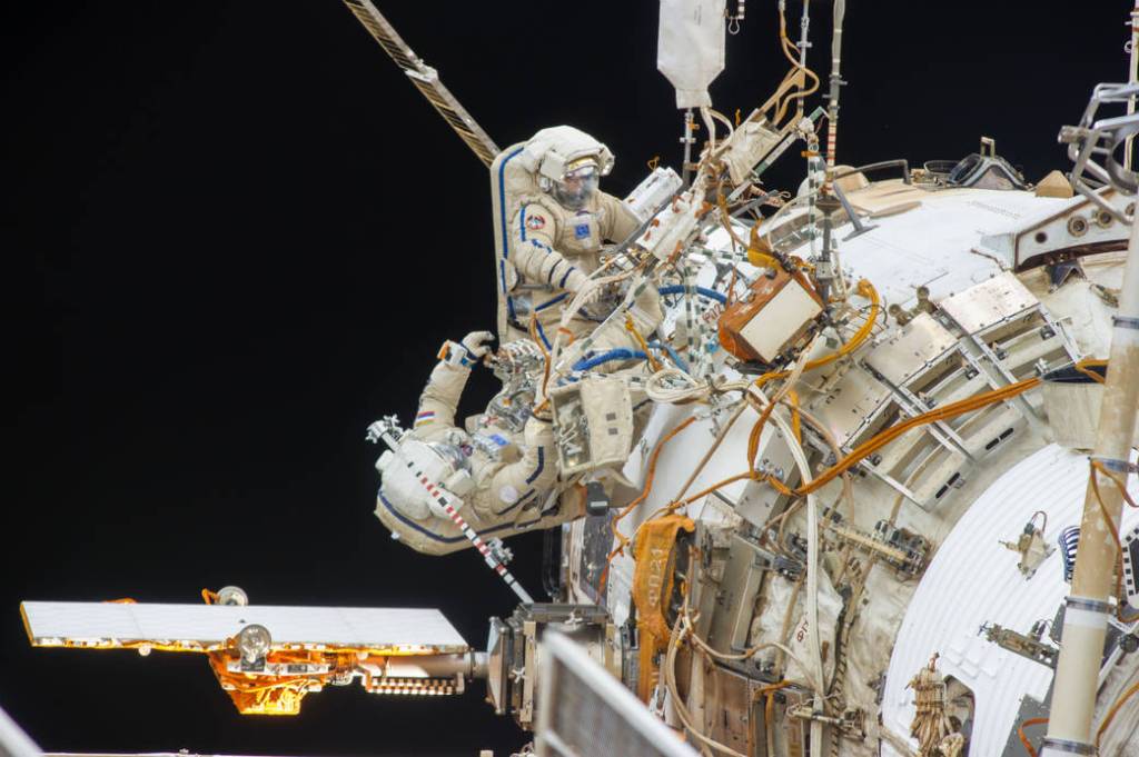 Russian Spacewalkers Oleg Kotov and Sergey Ryazanskiy