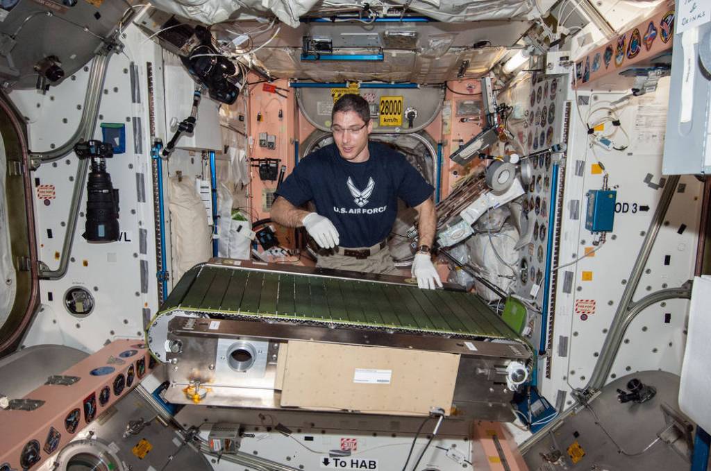 Astronaut Mike Hopkins Works on COLBERT Treadmill