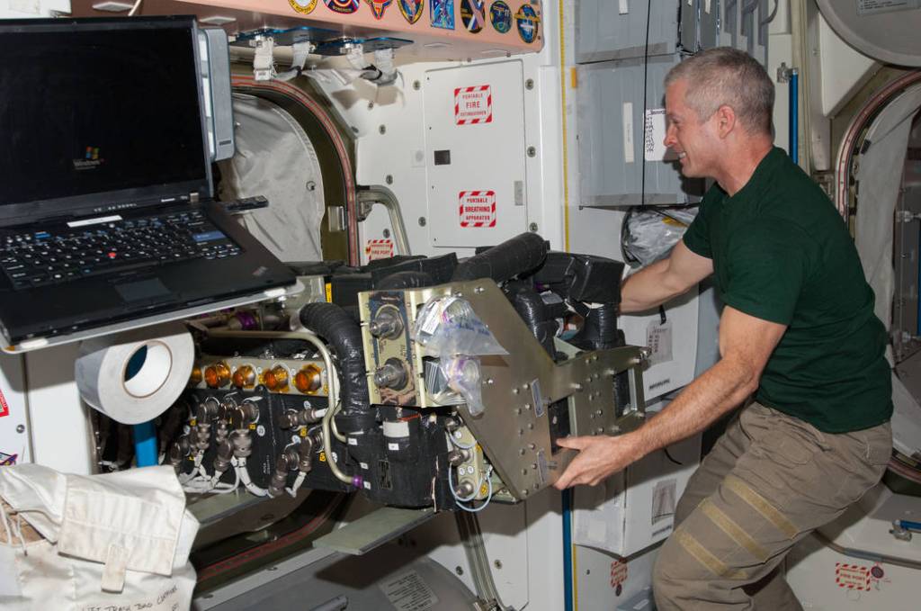 Steve Swanson and the Carbon Dioxide Removal Assembly