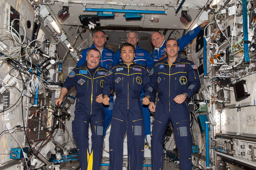 Expedition 39 Crew In-Flight Portrait
