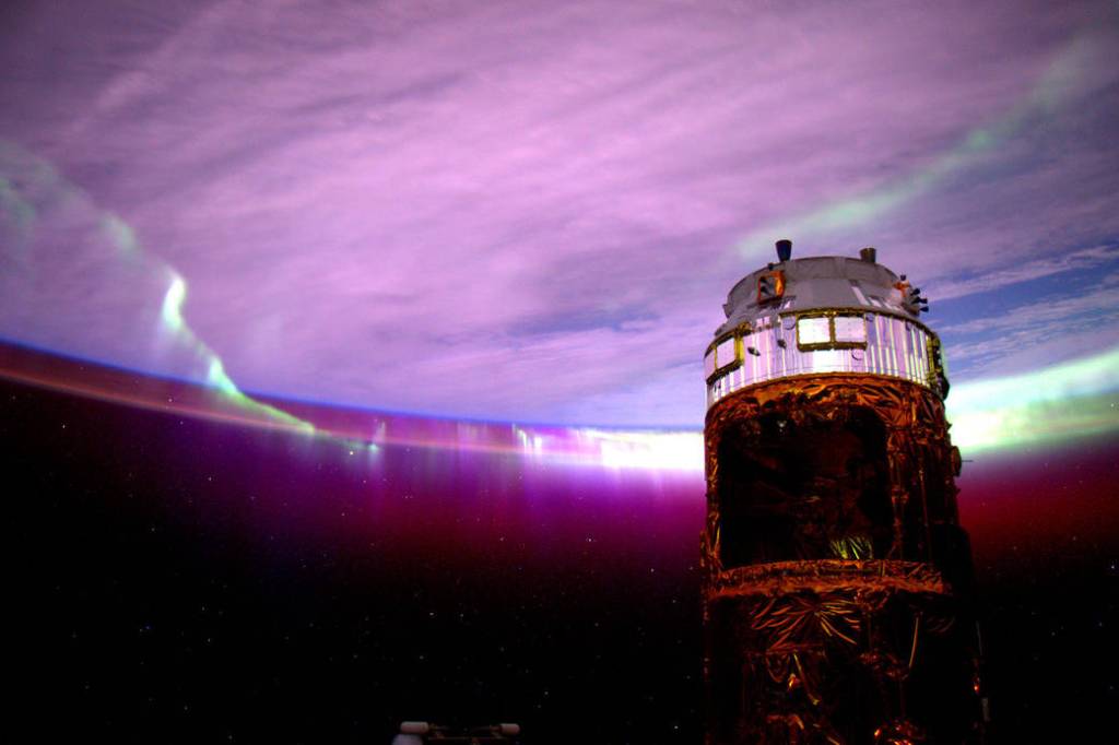 #Aurora’s purple glow adds mystery to the nightscape.